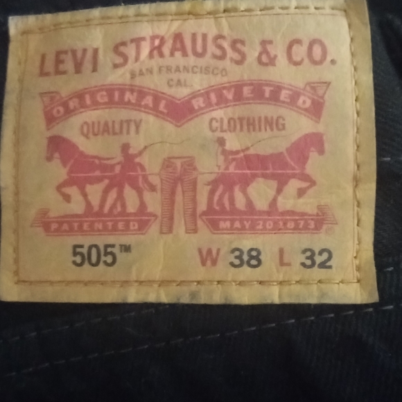 505 regular Levi's size 38 color is black 100% cotton - Picture 6 of 9